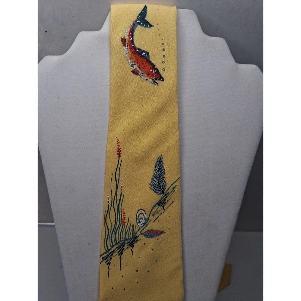 Rare New VTG Hand Painted California 40s 50s Yellow Colorful Fish 52